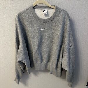 nike crewneck